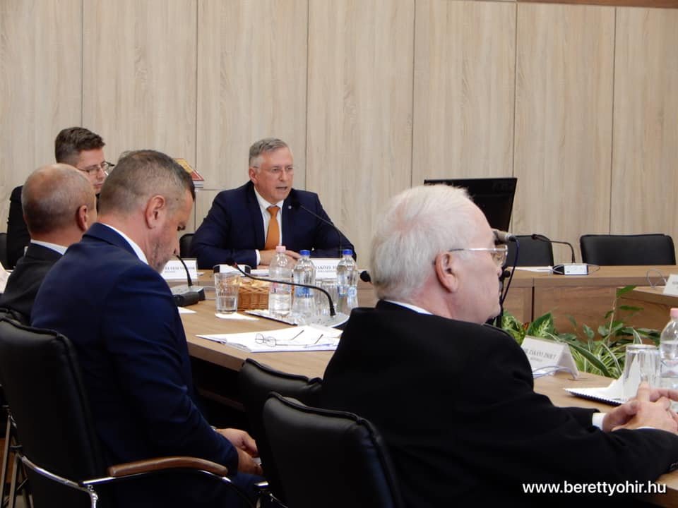 Megalakult a képviselő-testület 40